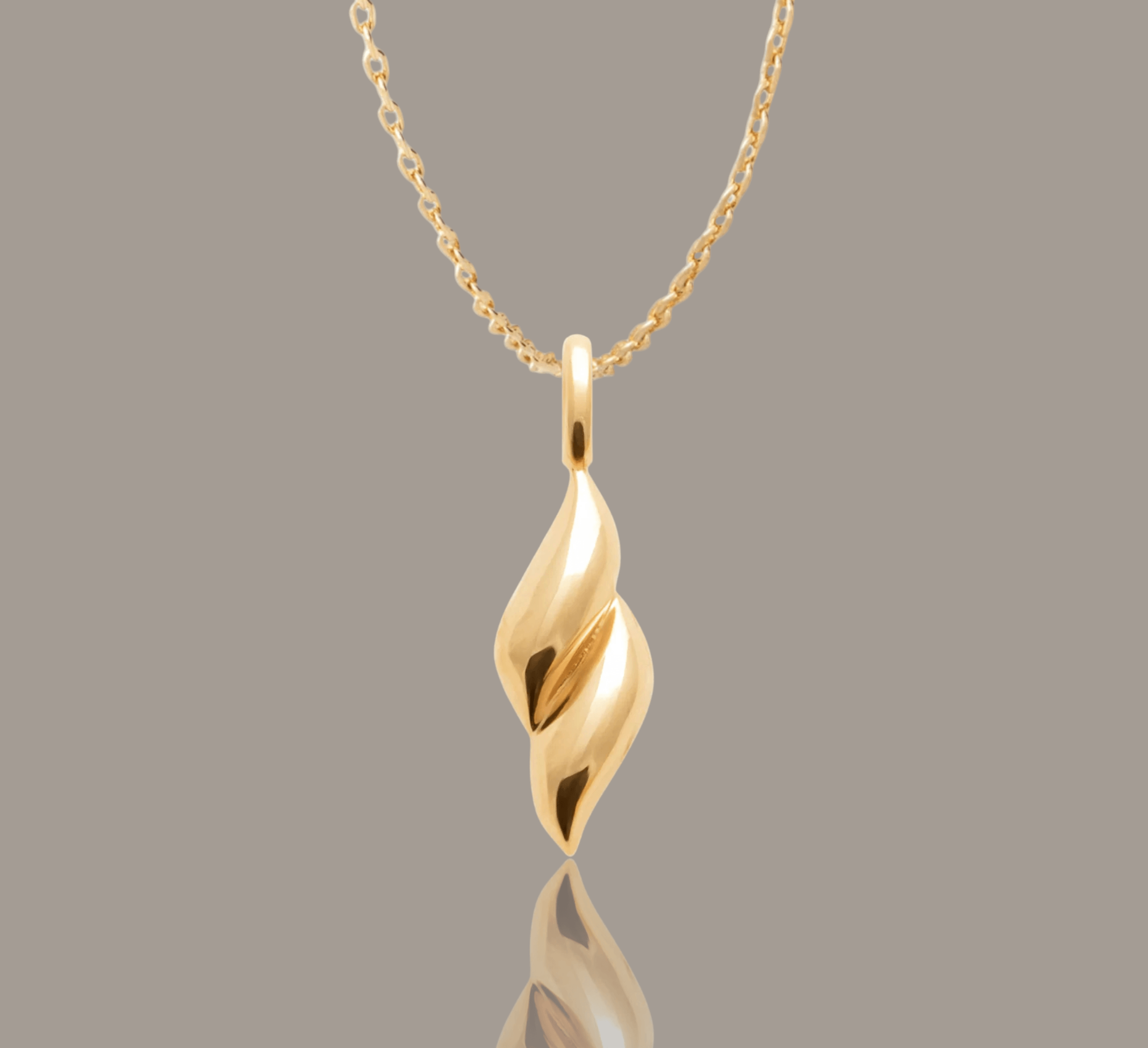 Soft Twisted Pendant