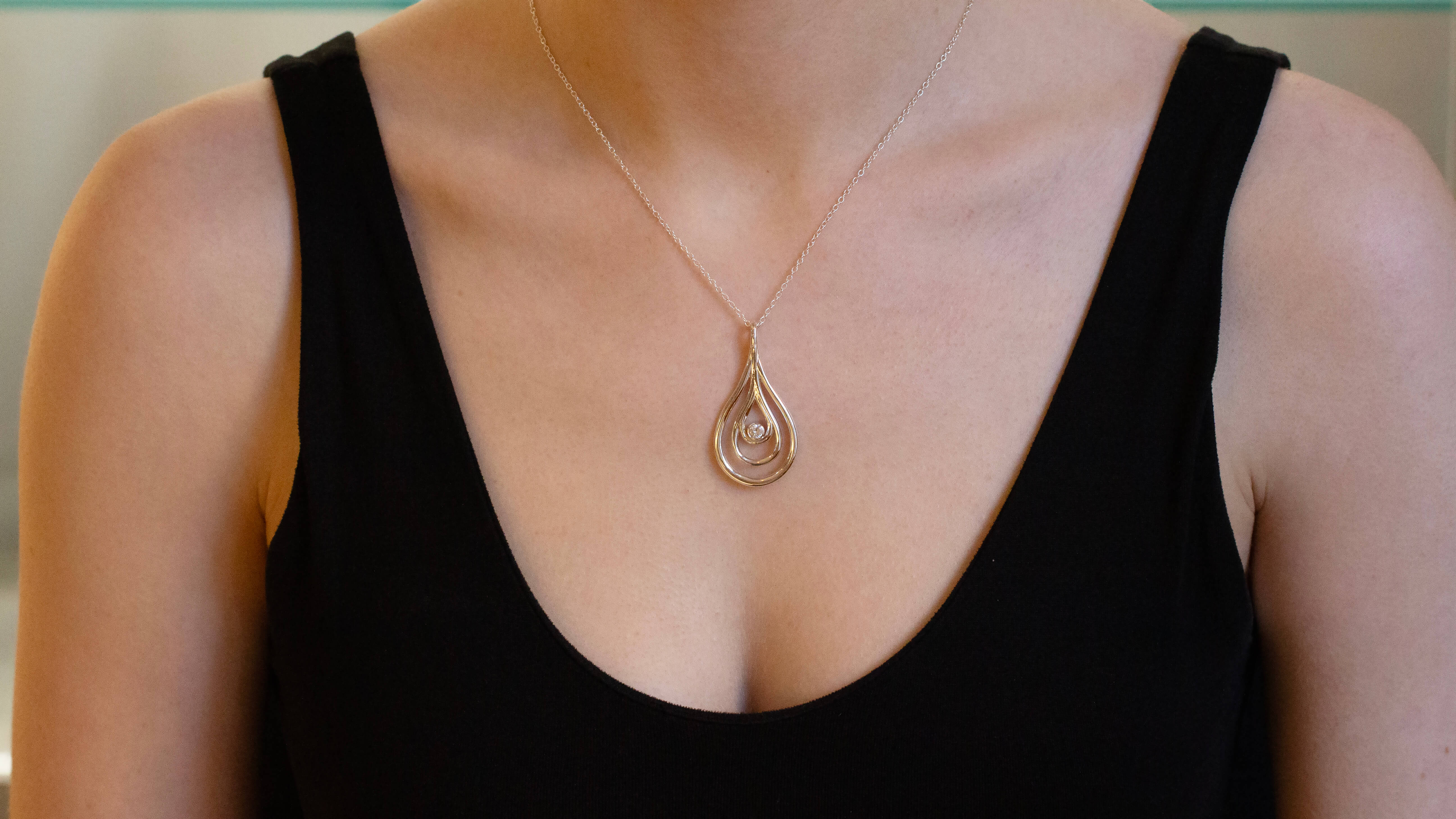 Limited Edition Medium Fossil Pendant (Pear Bezel-Set)