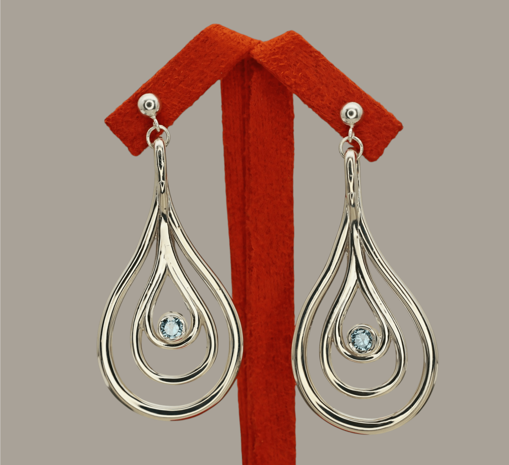 Carreg Las sterling silver medium drop earrings with blue lab-grown diamonds