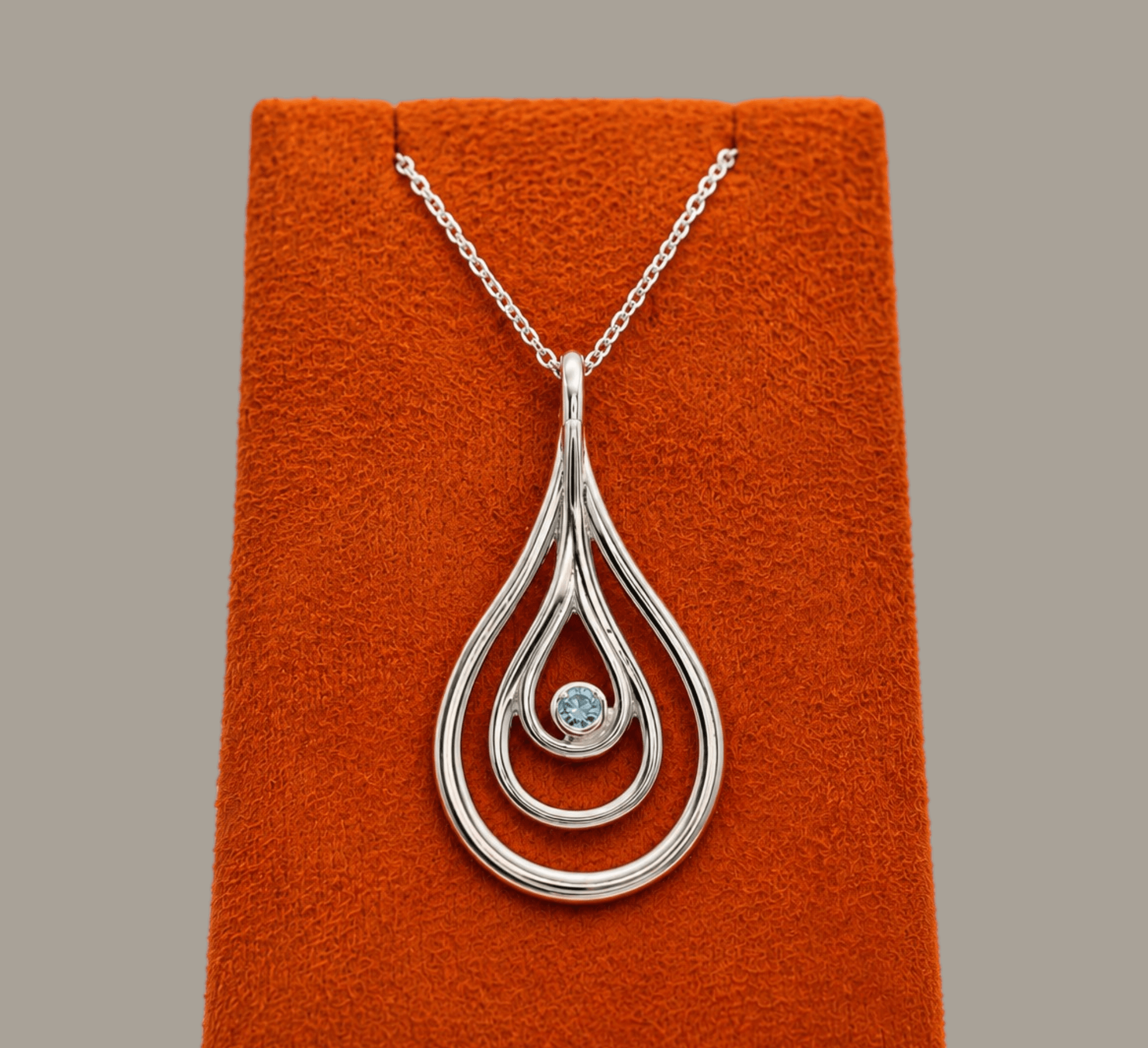 Carreg Las sterling silver medium pendant necklace with blue lab-grown diamond
