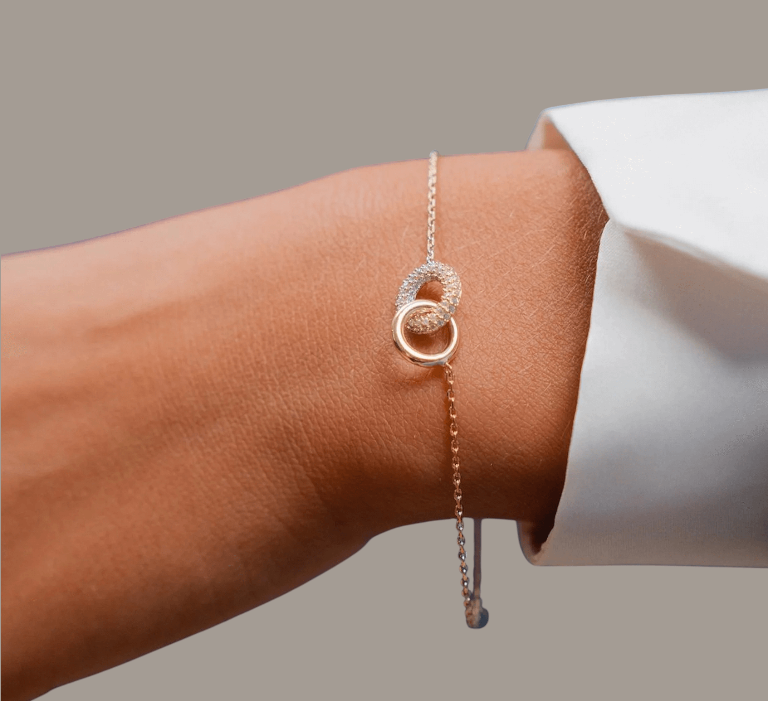 Linked Circle Bracelet Stone-Set