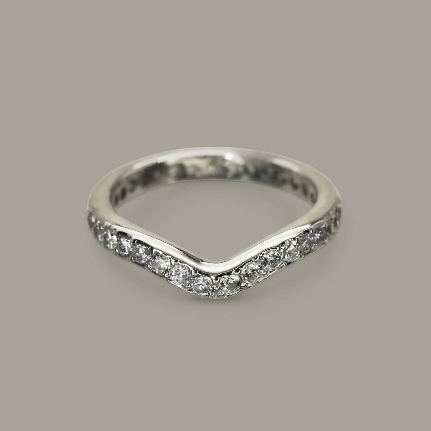 Astra' Curved Fitted Wedding Band Diamond Set