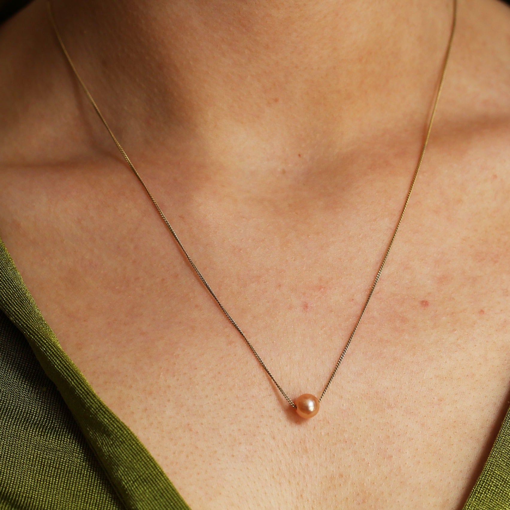 Midsummer Night's Pearl Collection: Desdemona Pendant - Ethereal Peach Pearl Pendant - Neil Rayment Goldsmiths