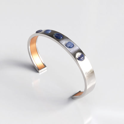 Opal: Men's 18ct White Gold Bracelet with Blue Opals